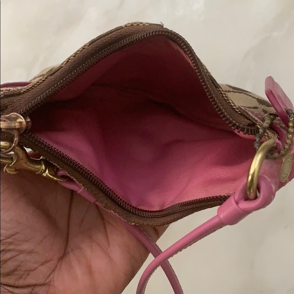 Coach Signature Wristlet - Picture 4 of 5